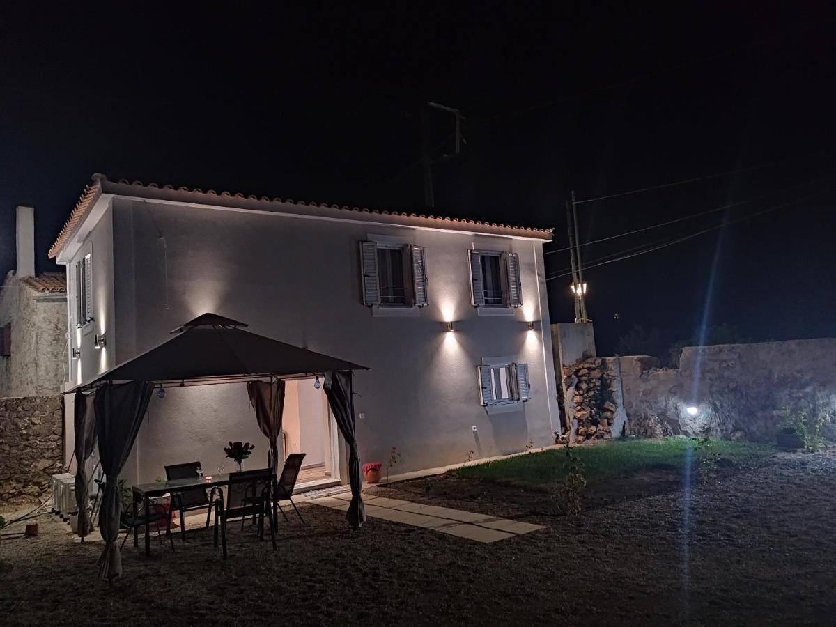 Vikou House Yírion Exterior foto