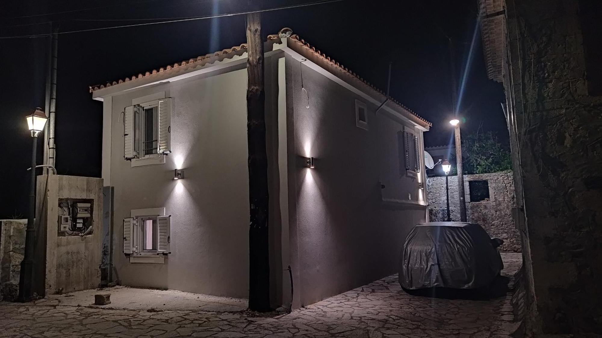 Vikou House Yírion Exterior foto